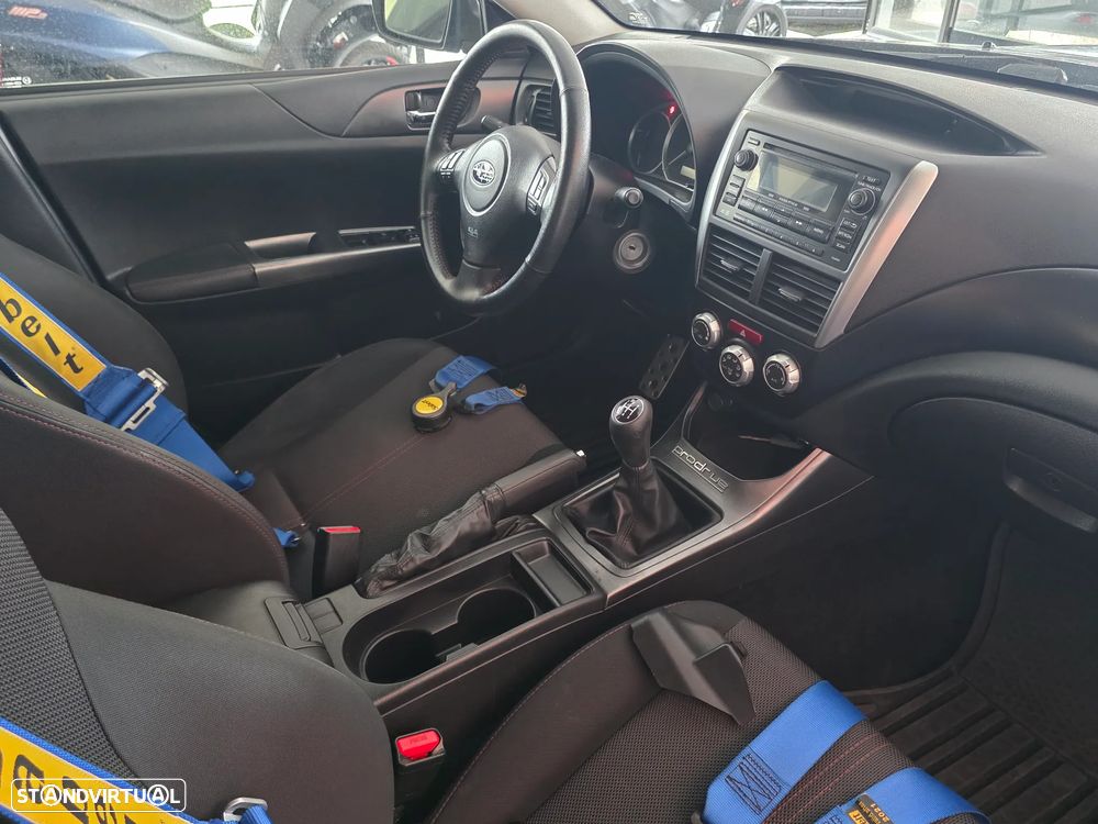 Subaru Impreza 2.5 WRX STi - 11