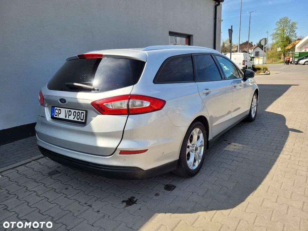 Ford Mondeo 2.0 TDCi Ambiente - 11