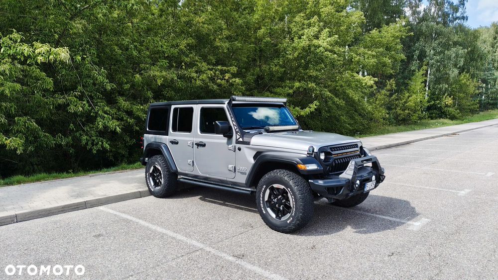 Jeep Wrangler - 22