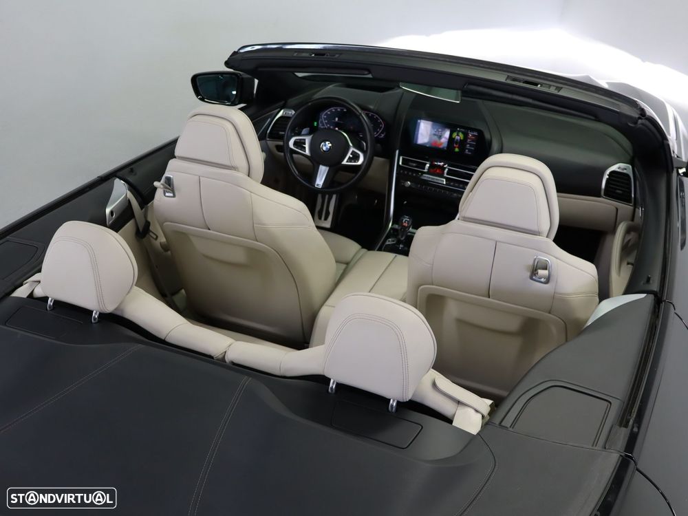 BMW 840 i Pack M - 29