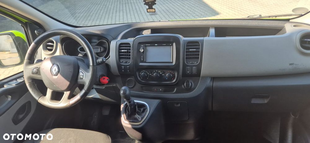 Renault Trafic Grand 1.6 dCi - 17