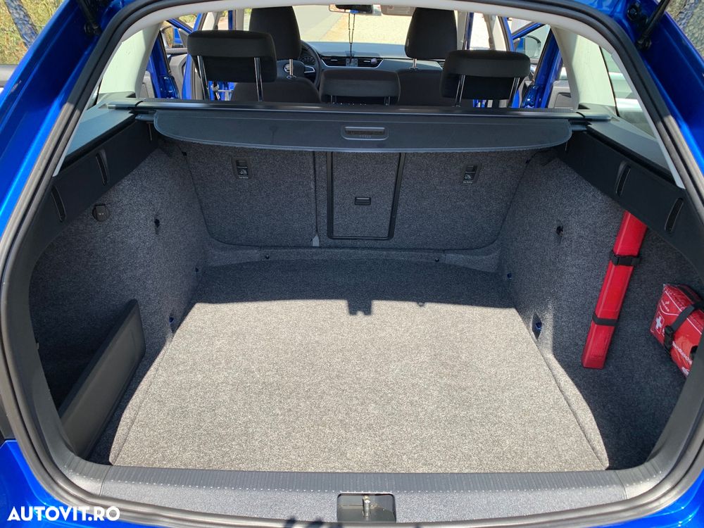 Skoda Octavia Combi 1.2 TSI SPORT EDITION - 22