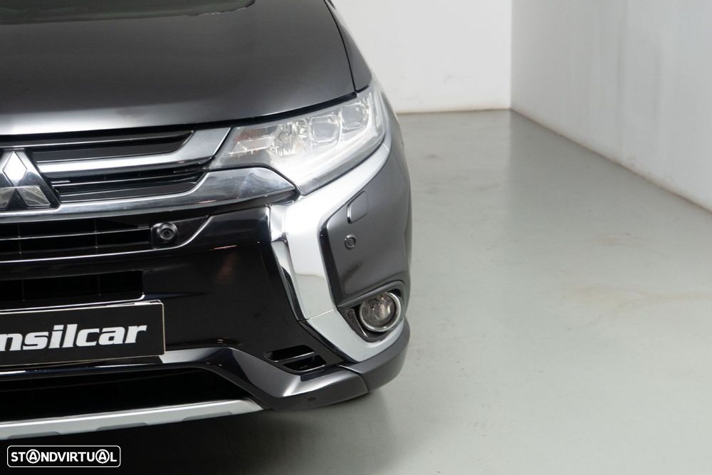 Mitsubishi Outlander - 15