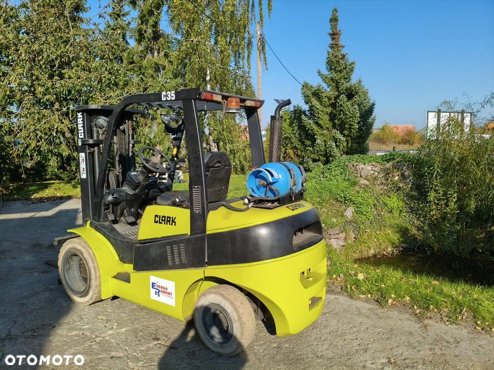 Clark C35L - 3
