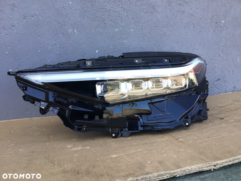 Lampa przednia lewa Toyota bz4x Full Led - 1