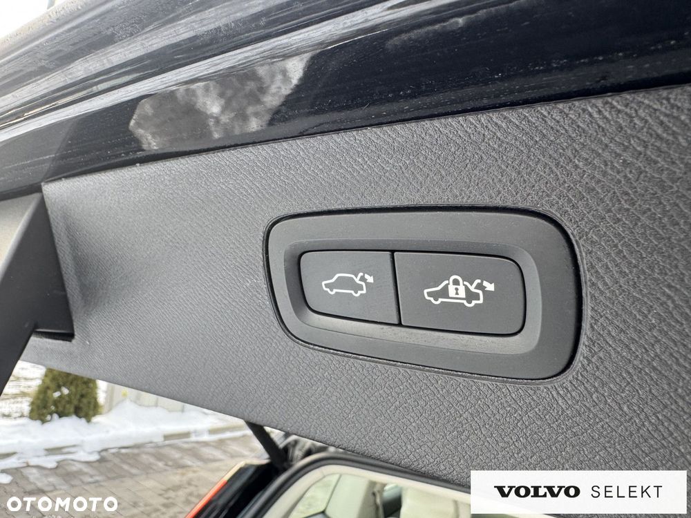 Volvo XC 90 - 39