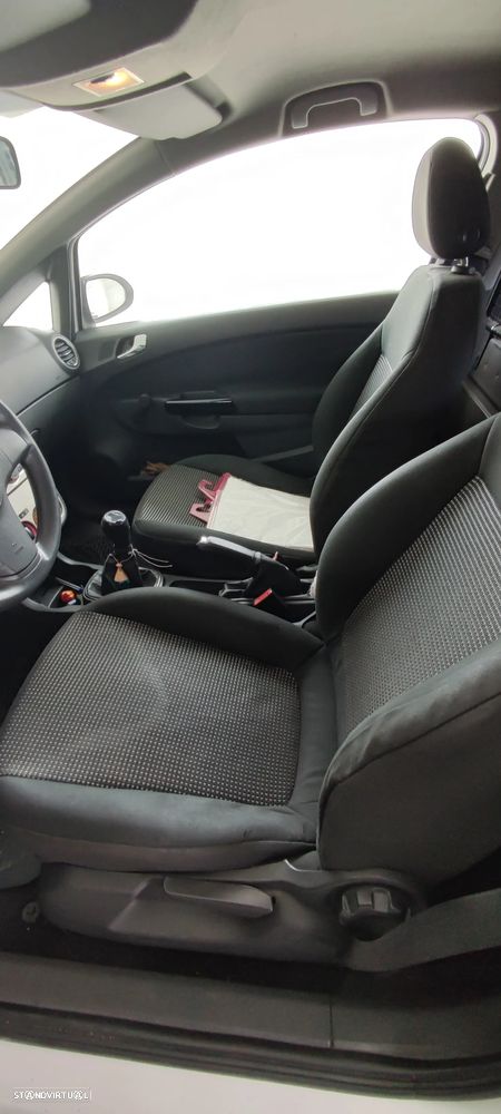 Opel Corsa 1.3 CDTI DPF EcoFLEX Active - 6