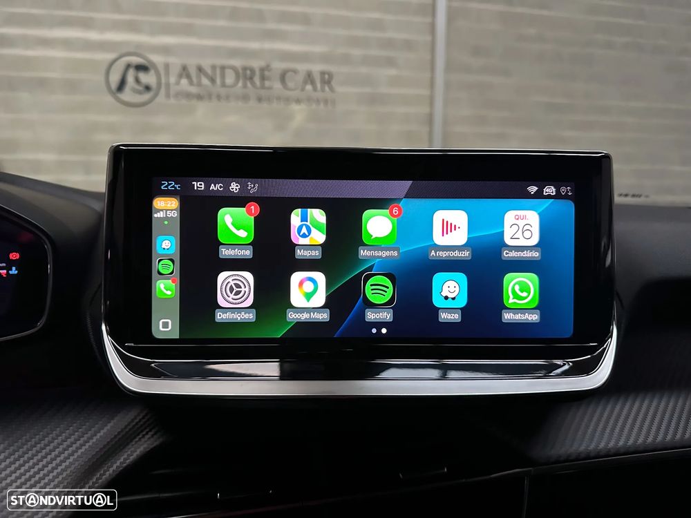 Peugeot 2008 1.2 PureTech Allure - 40