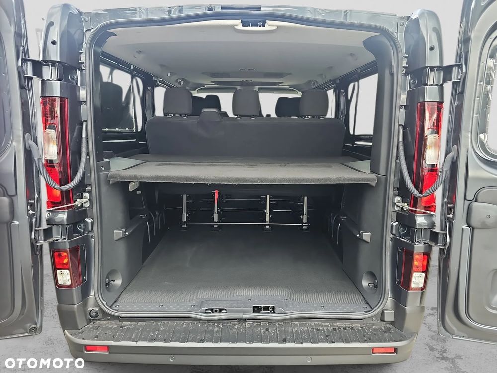 Renault Trafic - 15