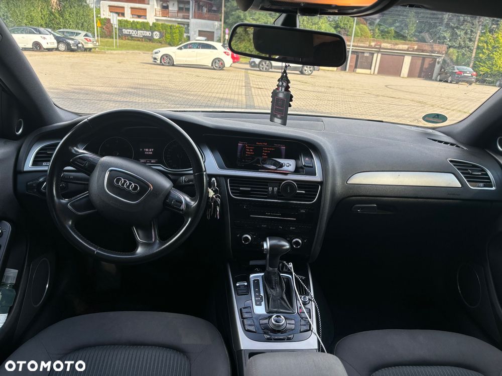 Audi A4 Avant - 8