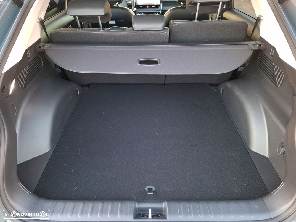 Hyundai Ioniq 5 84 kWh Premium Plus - 25