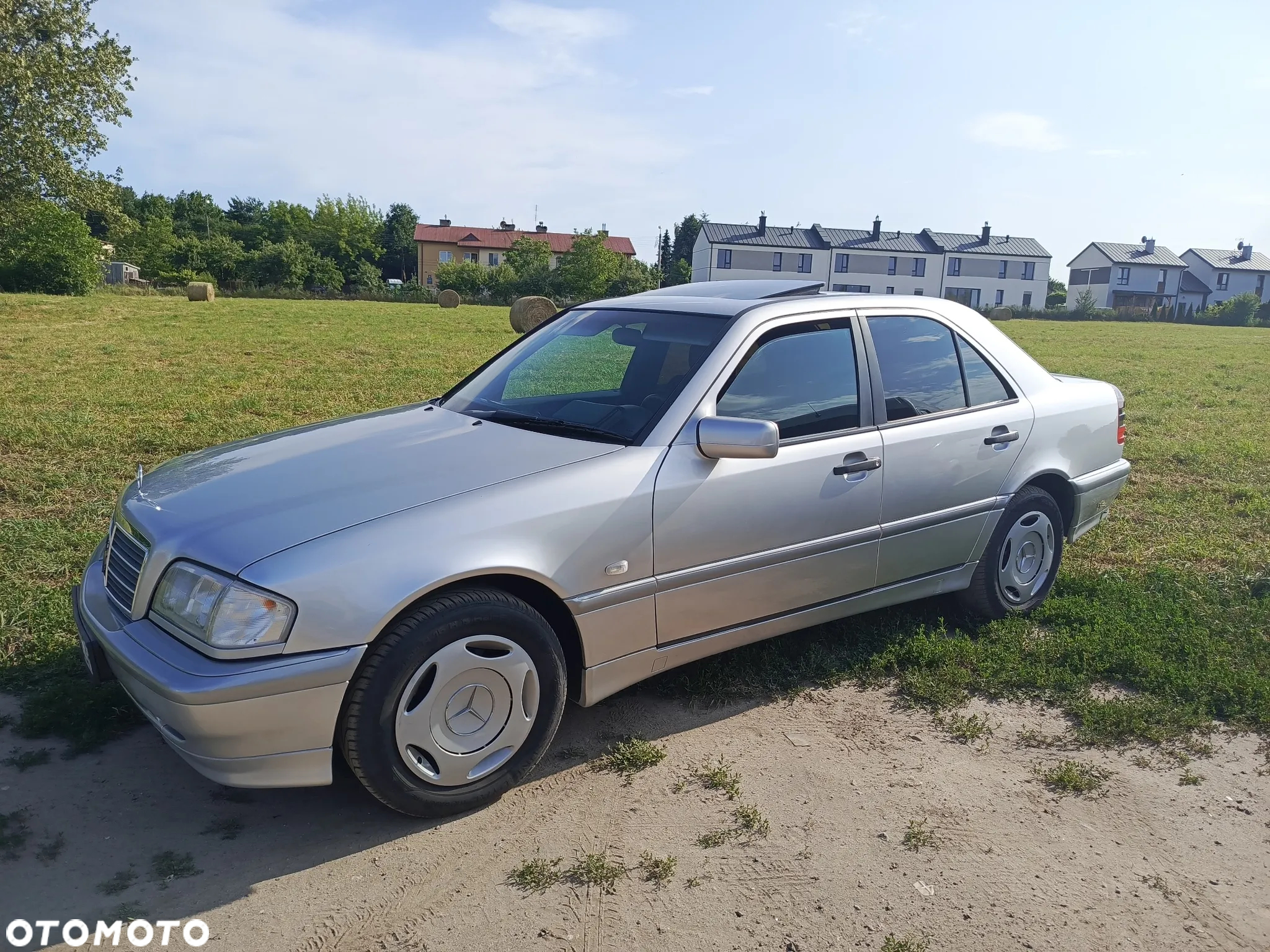 Mercedes-Benz Klasa C 180 Classic - 15