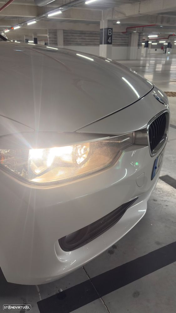 BMW 318 d - 10