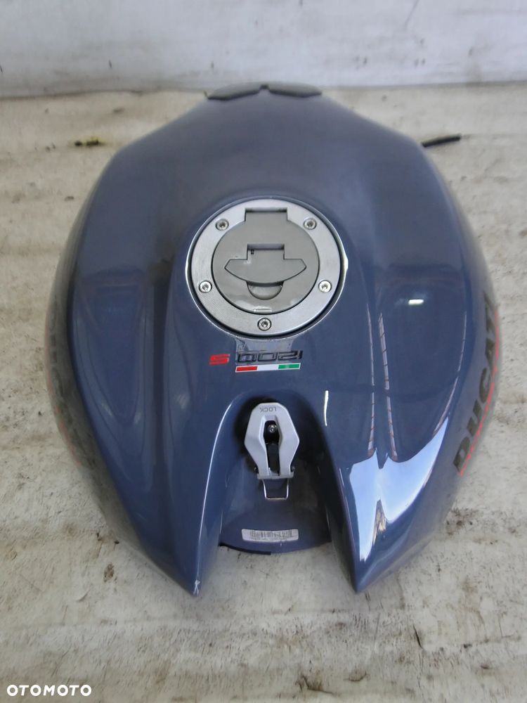 DUCATI MONSTER 1200S BAK ZBIORNIK PALIWA 2017r EUROPA - 8