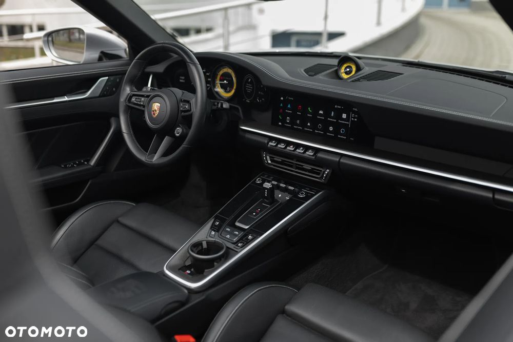 Porsche 911 Turbo S - 15