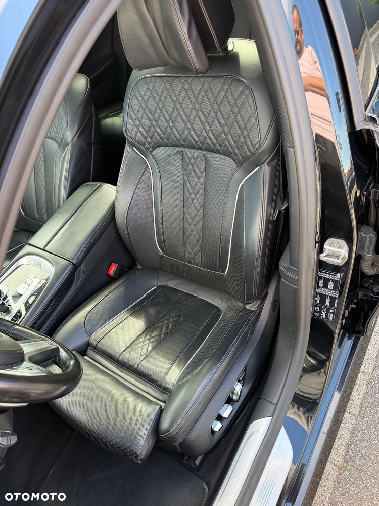 BMW Seria 7 750Ld xDrive sport - 10