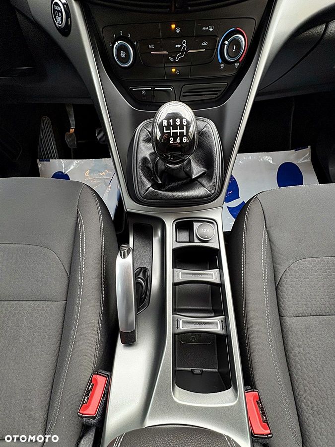 Ford Kuga 1.5 EcoBoost 2x4 Business Edition - 31