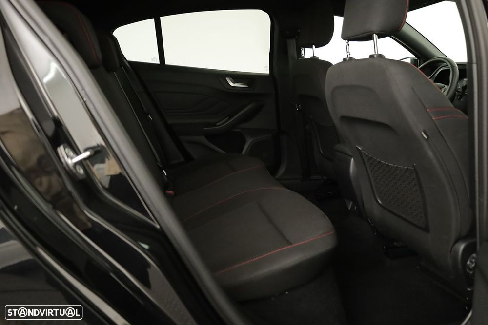 Ford Focus 1.0 EcoBoost MHEV ST-Line - 21