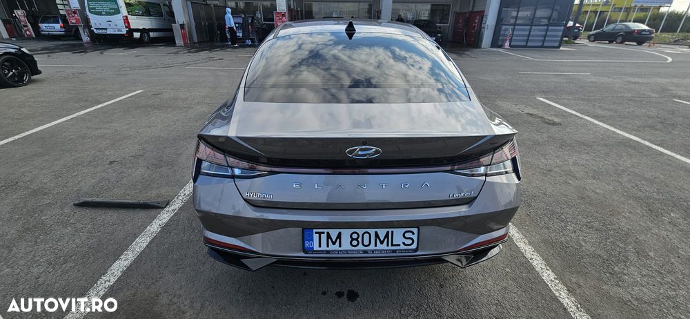 Hyundai Elantra 1.6 l 123 CP CVT Highway - 6
