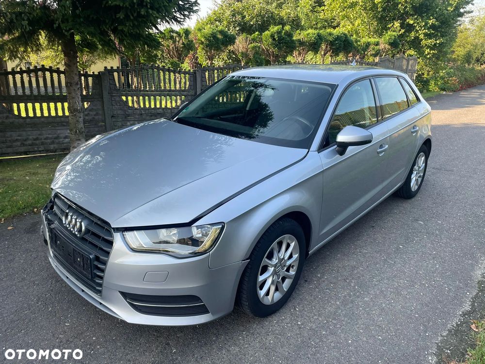 Audi A3 1.6 TDI (clean diesel) S line Sportpaket - 2