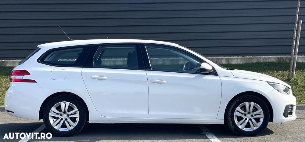 Peugeot 308 - 9