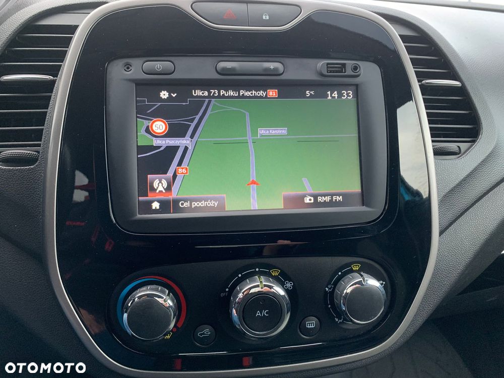 Renault Captur - 31