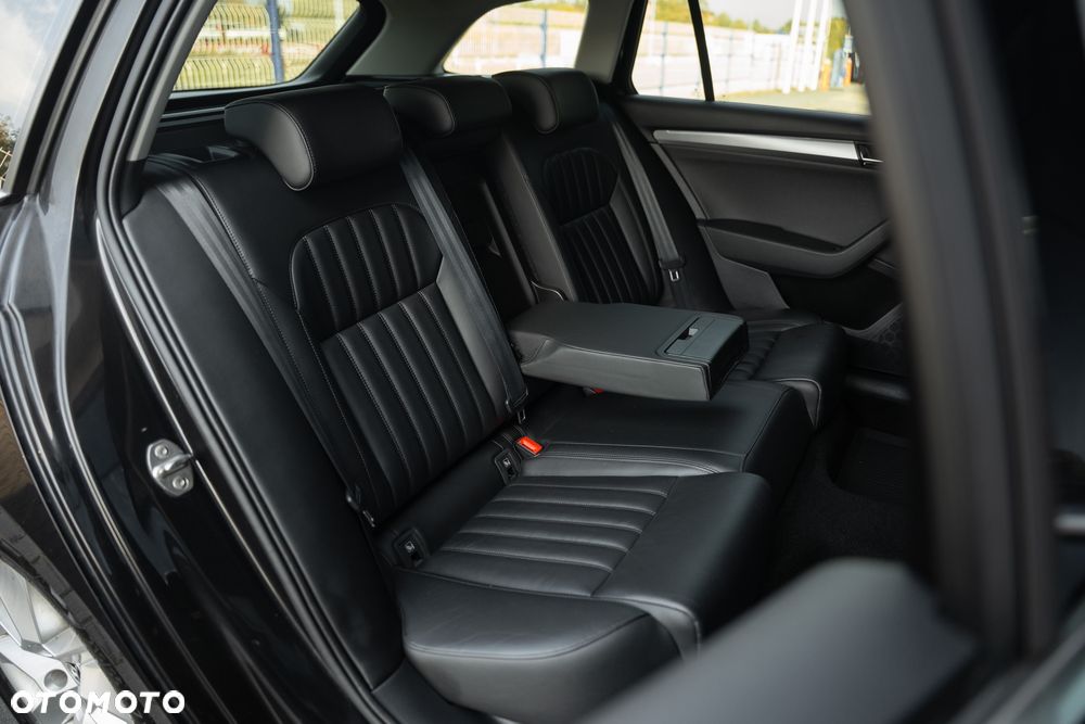 Skoda Superb 1.5 TSI ACT DSG Style - 36