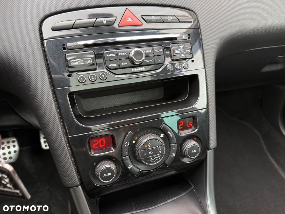 Peugeot 308 1.6 THP Active - 31