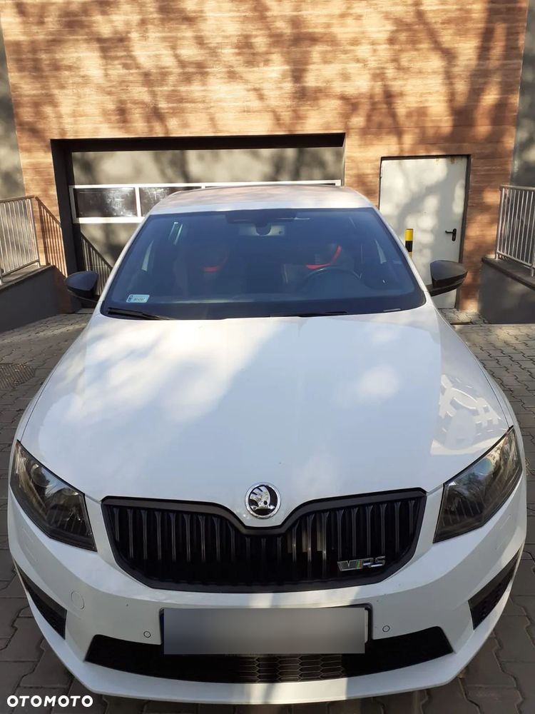Skoda Octavia 2.0 TSI RS DSG - 2