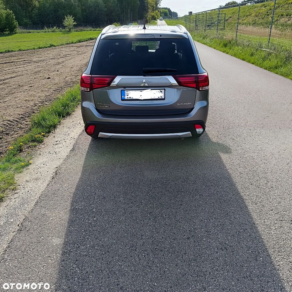 Mitsubishi Outlander 2.0 2WD - 5