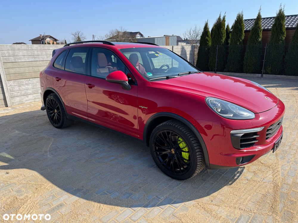 Porsche Cayenne S E-Hybrid - 1