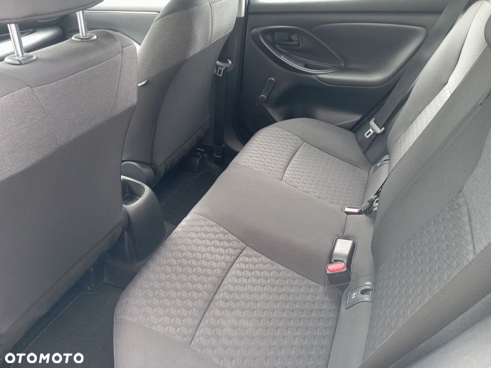 Toyota Yaris 1.5 Comfort CVT - 11