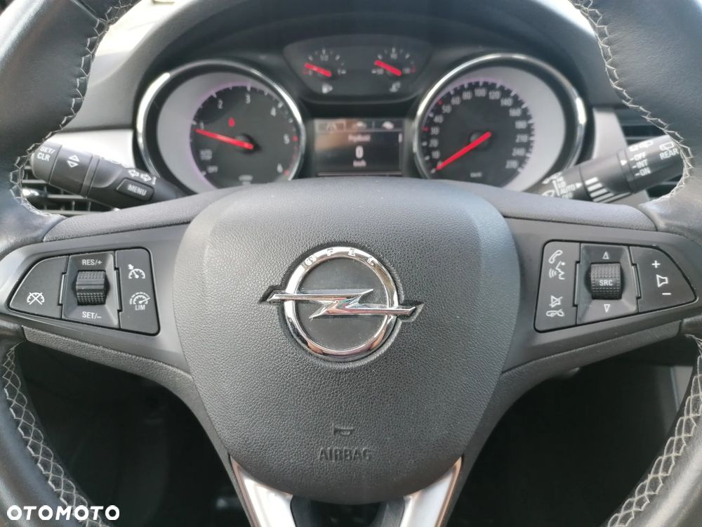 Opel Astra 1.6 CDTI Enjoy S&S - 10