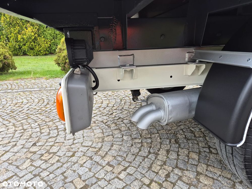 Volkswagen T5 Wywrotka - 21