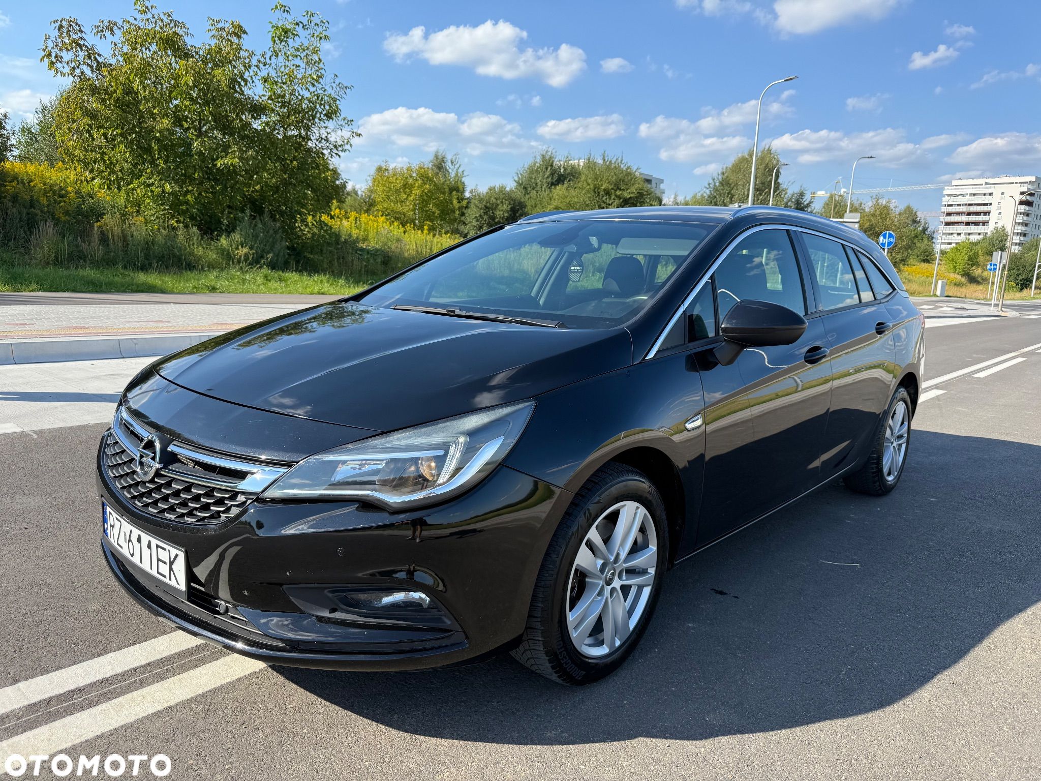 Opel Astra V 1.6 CDTI Dynamic - 1