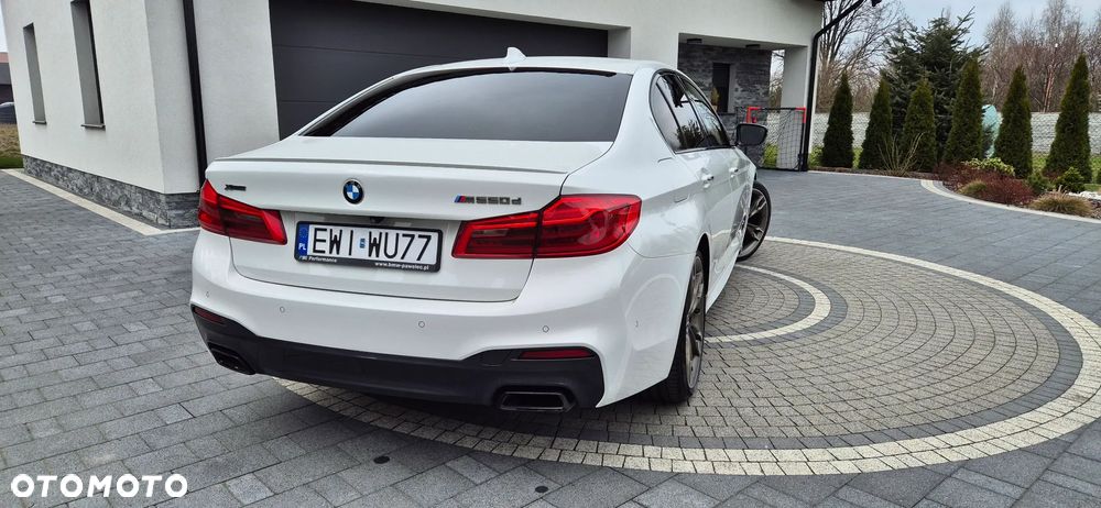 BMW Seria 5 M550d xDrive - 34