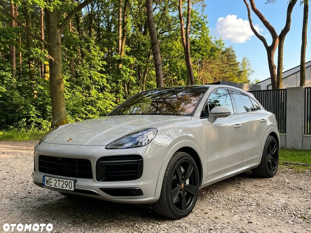 Porsche Cayenne - 1