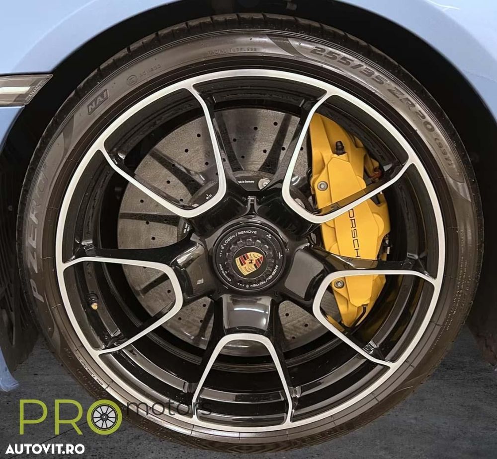 Porsche 911-TURBO-S - 8