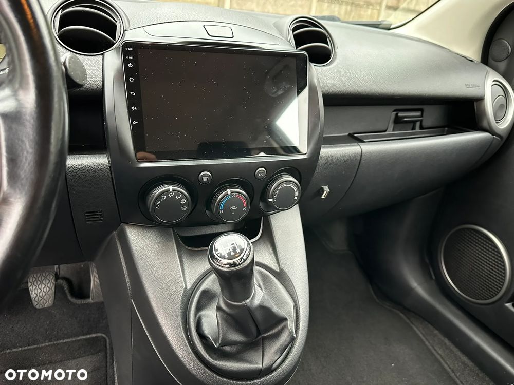 Mazda 2 1.3 Exclusive - 14