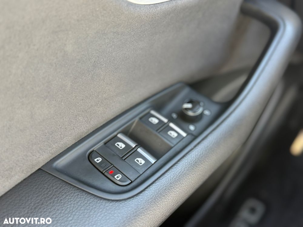 Audi Q8 3.0 55 TFSI quattro Tiptronic MHEV - 12