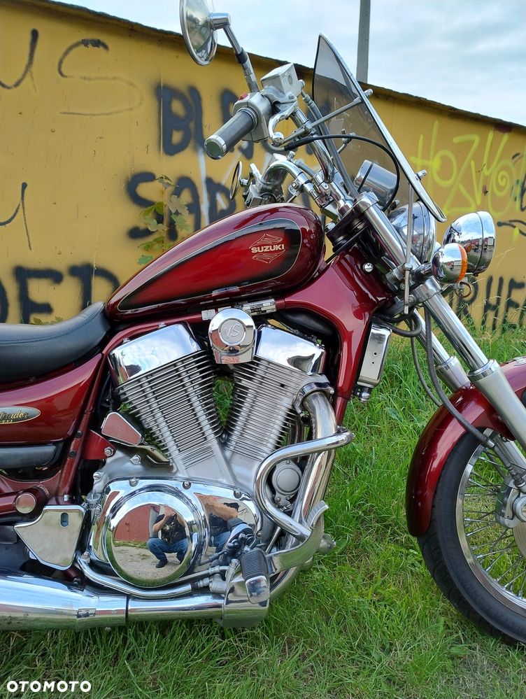 Suzuki Intruder - 2