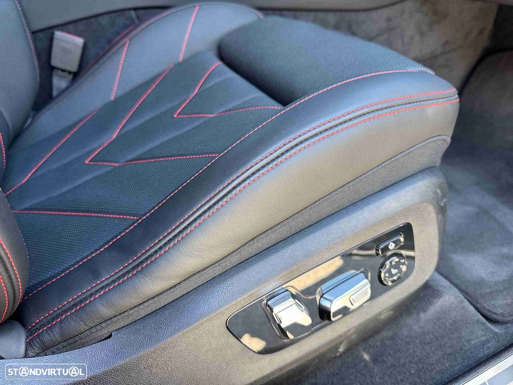BMW XM Label Red - 21