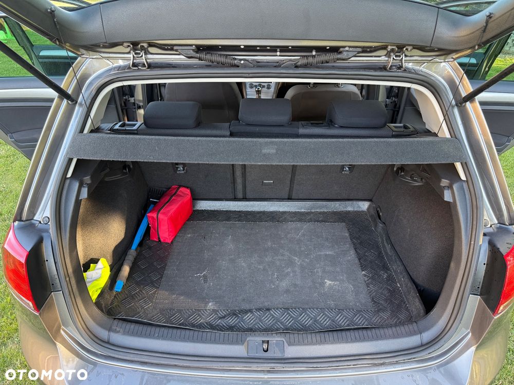 Volkswagen Golf 1.6 TDI BlueMotion Comfortline - 9
