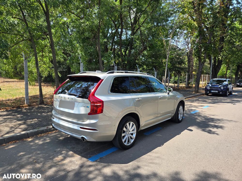 Volvo XC 90 D5 AWD Momentum - 8