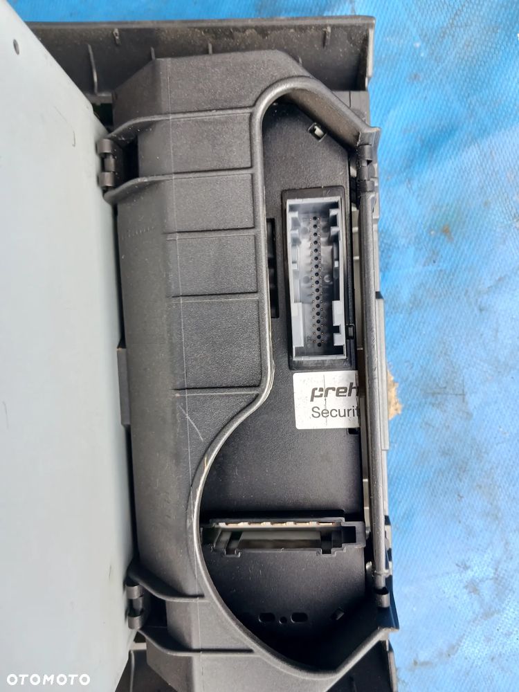 Opel Astra H 3 Konsola środkowa KOMPLETNA kratki nawiewu ramka radia panel klimatyzacji radio Blaupunkt 13154304 CD30 wyświetlacz ekran 13208089 - 8