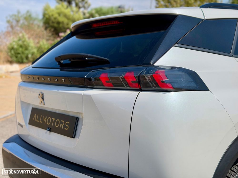 Peugeot 2008 PureTech 130 EAT8 Allure - 6