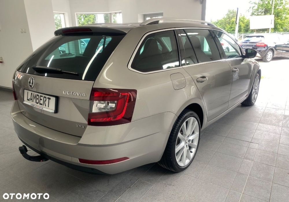 Skoda Octavia - 2