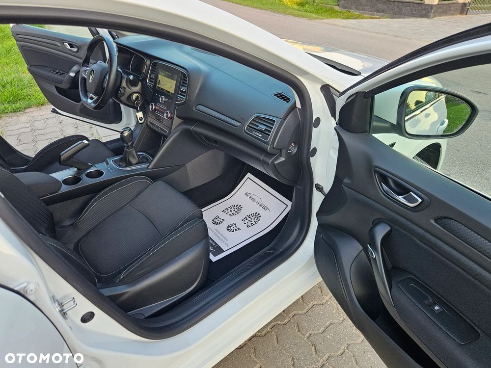 Renault Megane ENERGY TCe 130 EXPERIENCE - 22