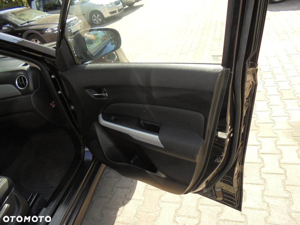 Suzuki Vitara 1.6 Comfort 2WD - 16