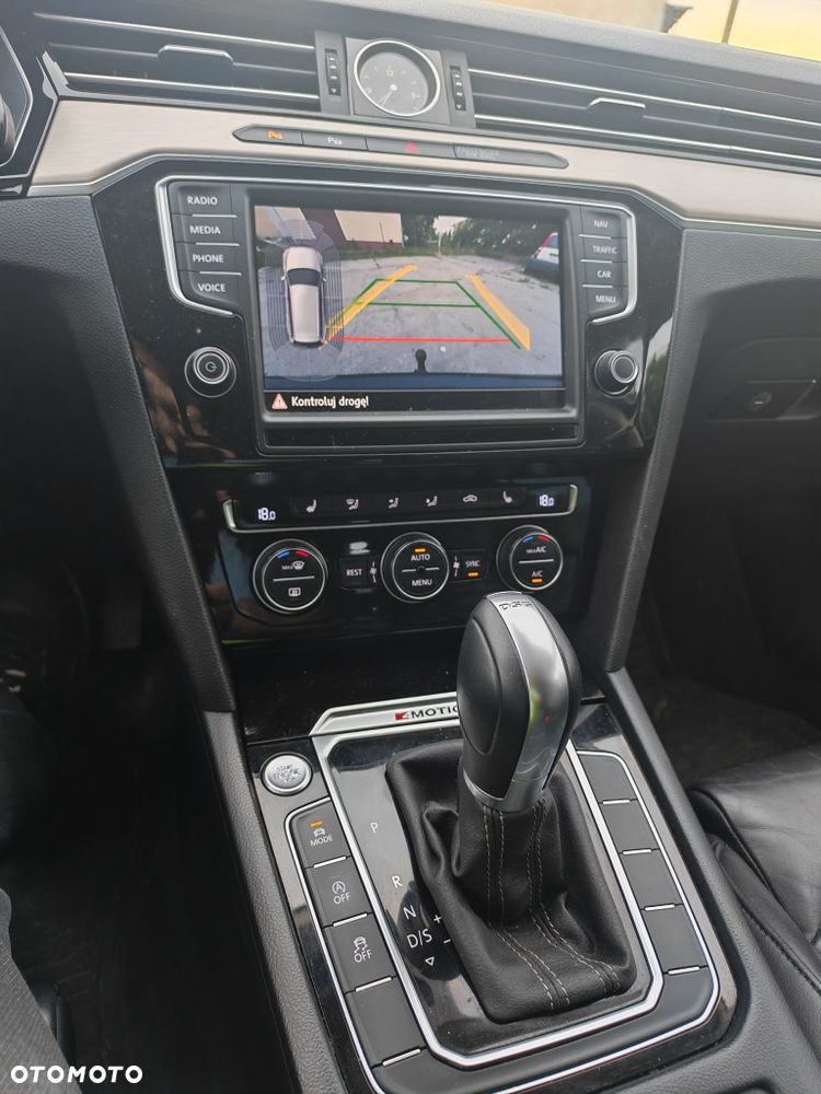 Volkswagen Passat - 7